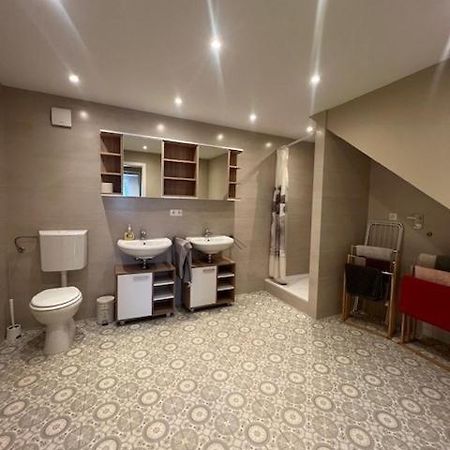 Serena Monteur Apartment Rodenbach  Eksteriør bilde